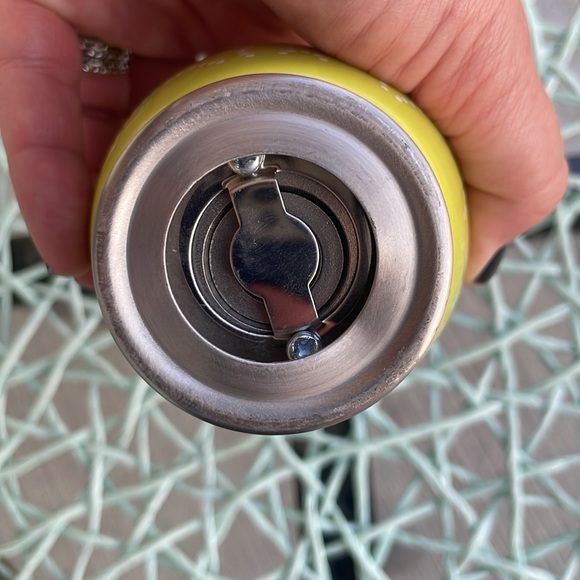 Geisha Salt or Pepper Grinder - Picture 9 of 15